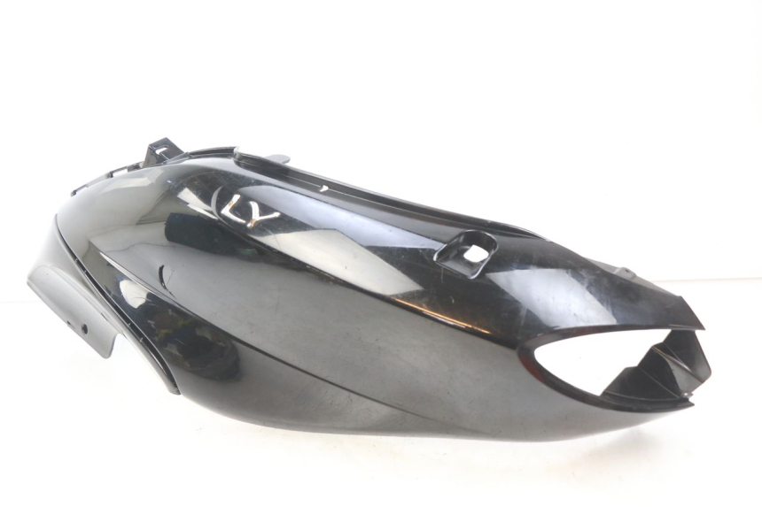 photo de REAR FAIRING PIAGGIO FLY 2T 50 (2004 - 2017) - Distinctive features