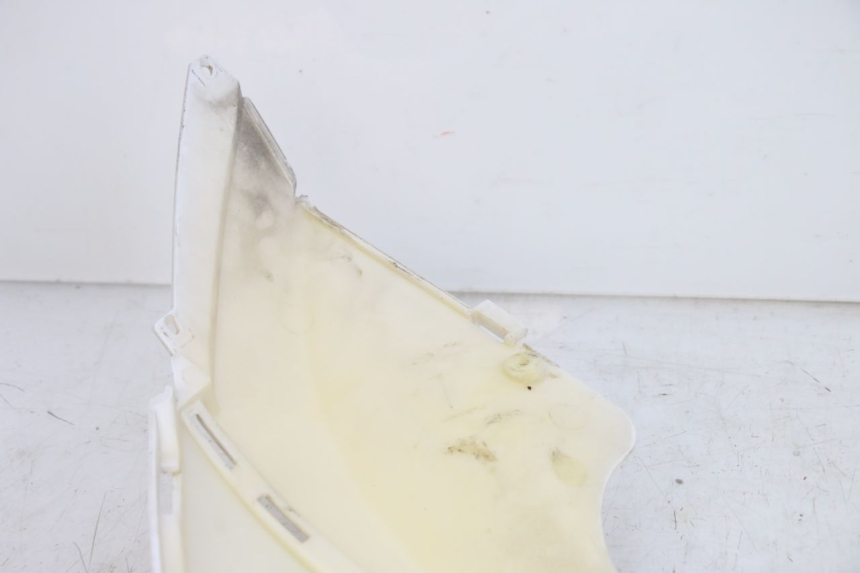 photo de REAR FAIRING PIAGGIO FLY 125 (2005 - 2012) - Technical close-up