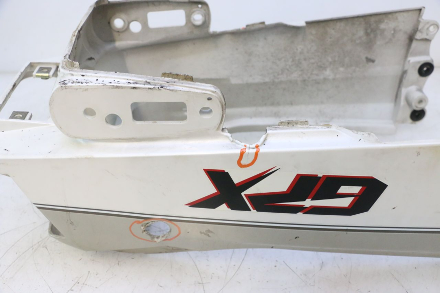 photo de REAR PANEL KAWASAKI GPX F ZX750F 750 (1986 - 1990) - Component detail