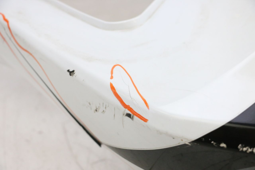 photo de REAR PANEL SUZUKI GSXR GSX-R 1000 (2003 - 2004) - Distinctive features