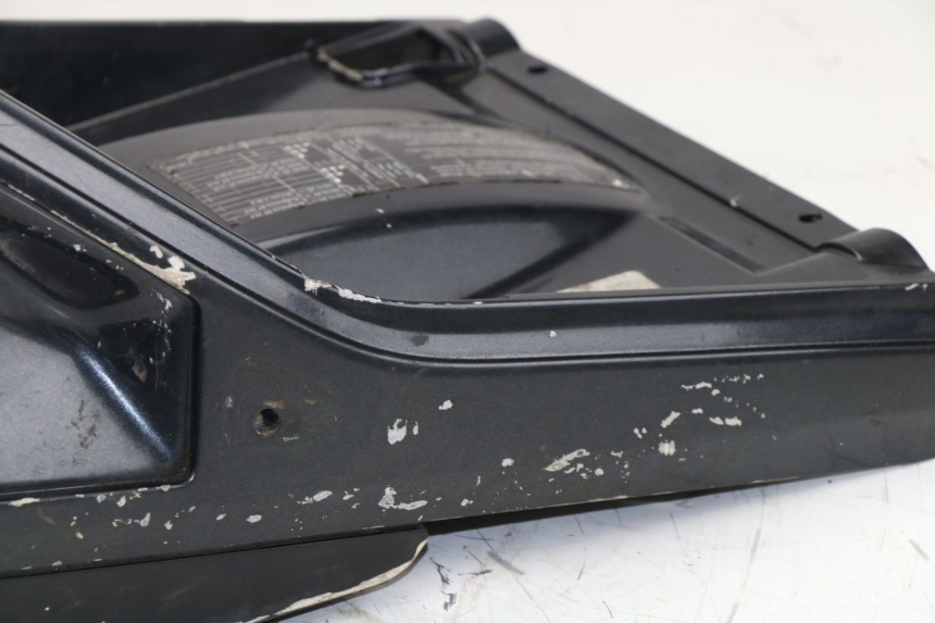 photo de REAR PANEL BMW K LT ABS 1100 (1990 - 1996) - High-resolution close-up