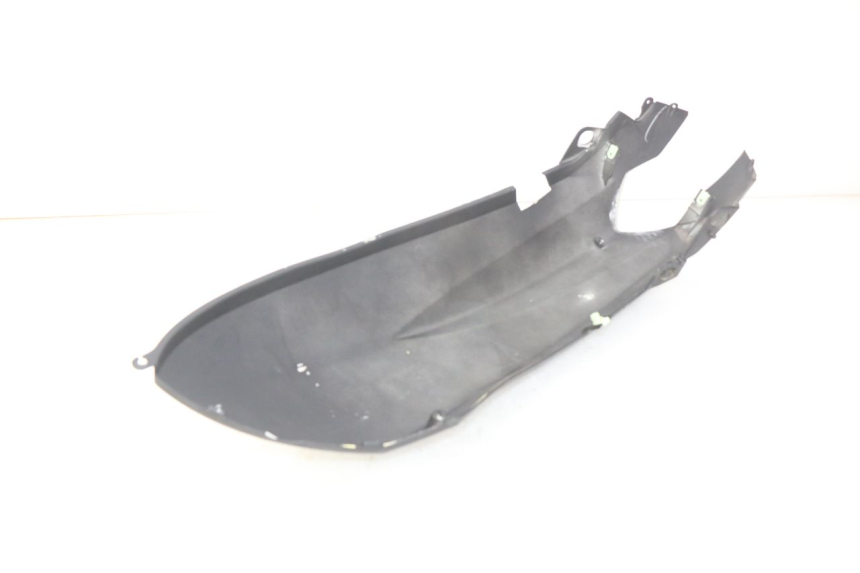 photo de REAR FAIRING PEUGEOT KISBEE 2T 50 (2018 - 2022) - Technical close-up