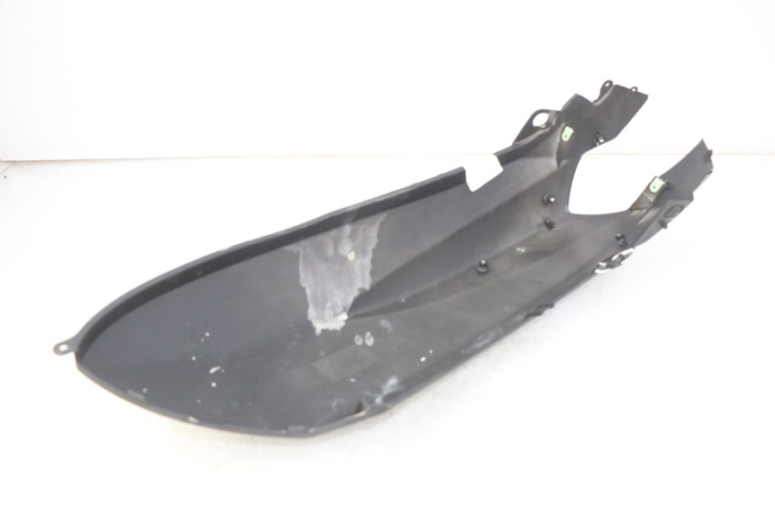 photo de REAR FAIRING PEUGEOT KISBEE 4T 50 (2018 - 2022) - Component detail