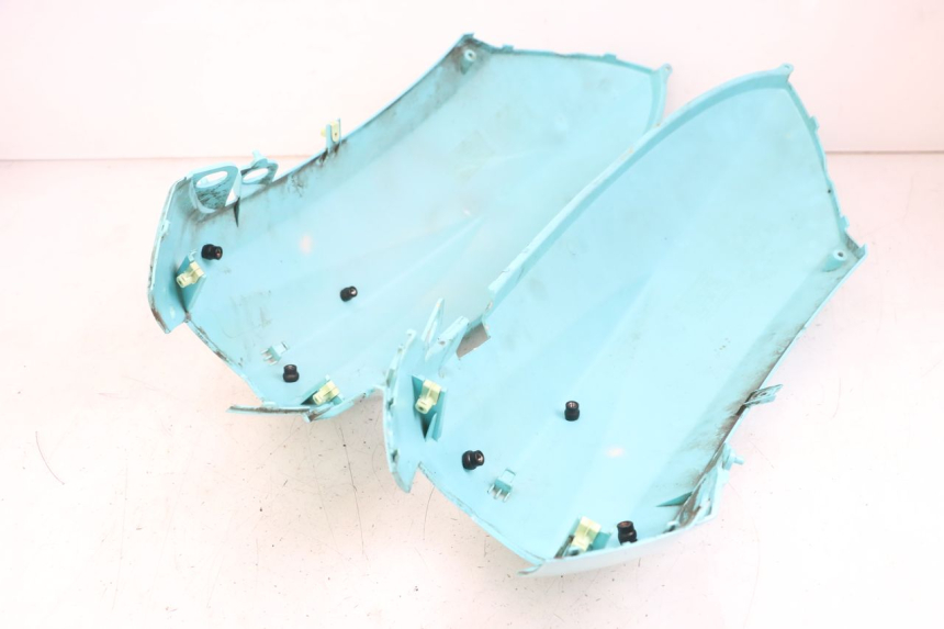 photo de REAR FAIRING PEUGEOT KISBEE 4T 50 (2018 - 2022) - Zoom on usage condition