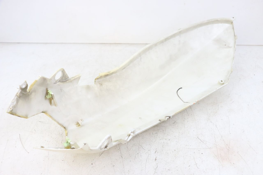 photo de REAR FAIRING PEUGEOT KISBEE 4T 50 (2010 - 2017) - Distinctive features