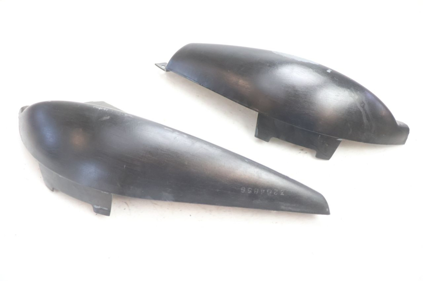 photo de REAR PANEL PEUGEOT LUDIX ONE 50 (2004 - 2006) - Fixing points details