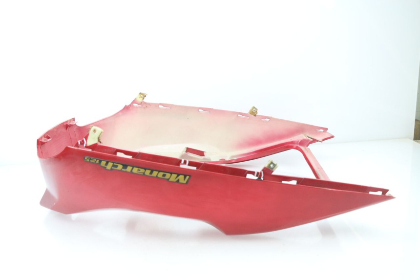 photo de REAR PANEL LINHAI MONARCH 125 (2003 - 2005) - Fixing points details