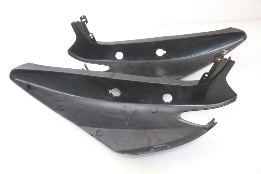 photo de REAR PANEL YAMAHA NEOS NEO'S 4T 50 (2008 - 2016) - Alternative perspective