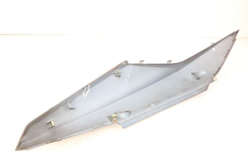 photo de REAR PANEL SYM ORBIT III 3 4T 50 (2021 - 2025) - Distinctive features