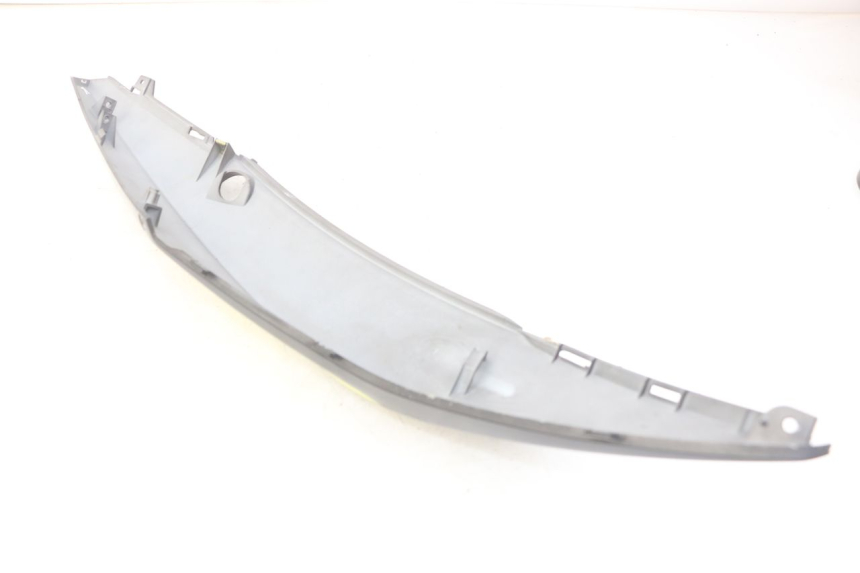 photo de REAR PANEL SYM ORBIT III 3 4T 50 (2021 - 2025) - Zoom on usage condition