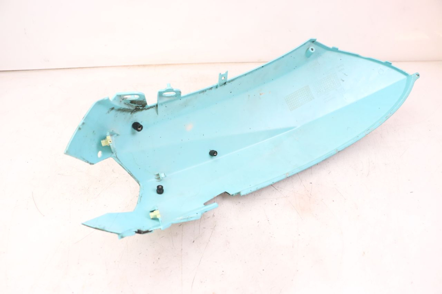 photo de REAR PANEL PEUGEOT STREETZONE 4T 50 (2018 - 2023) - Surface and material condition