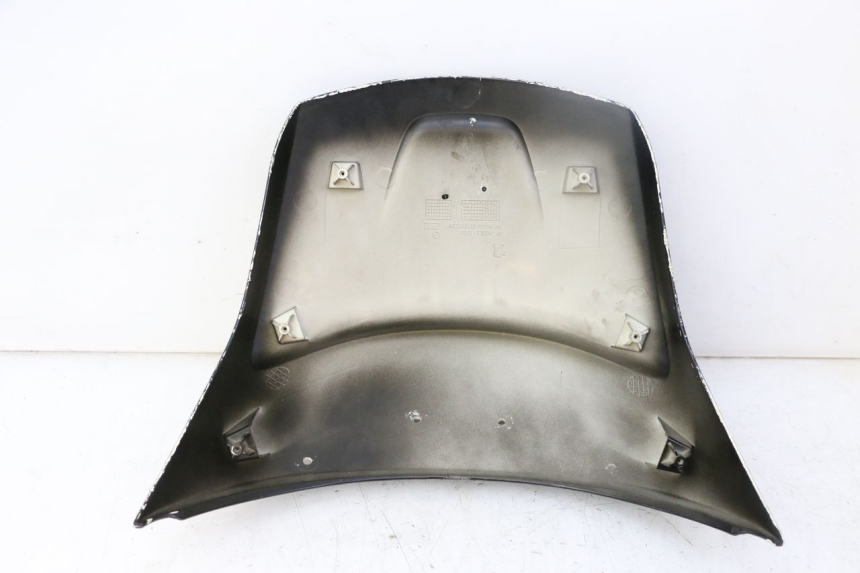 photo de REAR PANEL PEUGEOT SATELIS 125 (2013 - 2018) - Fixing points details