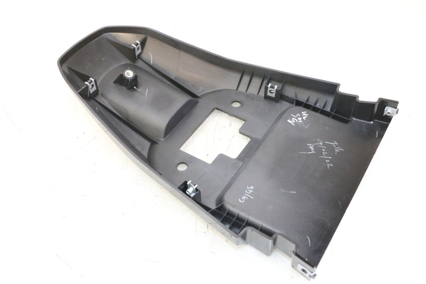 photo de REAR PANEL ROYAL ENFIELD SCRAM 411 (2022 - 2024) - Zoom on usage condition