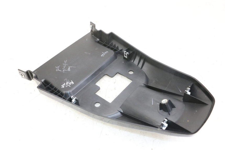 photo de REAR PANEL ROYAL ENFIELD SCRAM 411 (2022 - 2024) - Alternative perspective