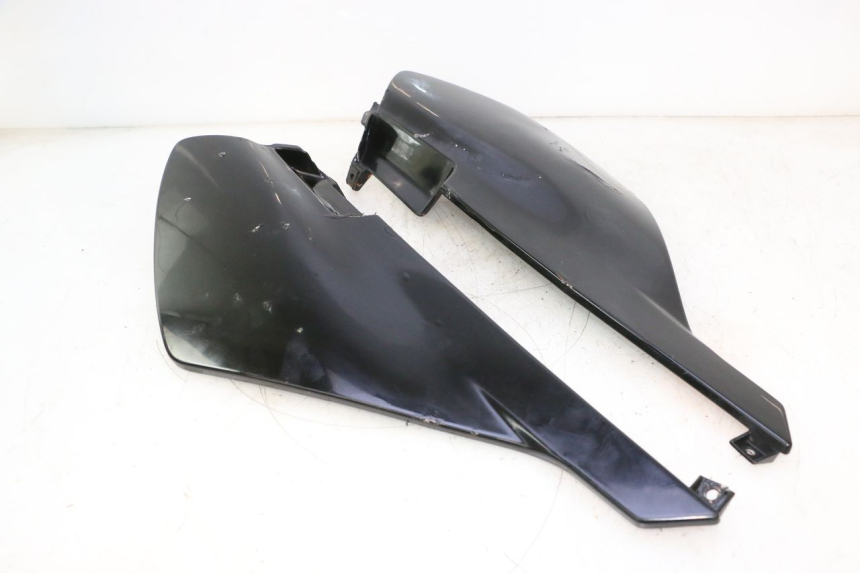 photo de REAR PANEL DERBI SENDA 50 (2003 - 2005) - Component detail