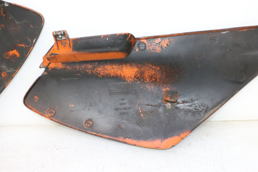 photo de REAR PANEL DERBI SENDA 50 (2003 - 2005) - Markings and original references