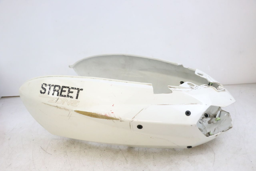 photo de REAR PANEL PEUGEOT STREETZONE 2T 50 (2014 - 2019) - Zoom on usage condition