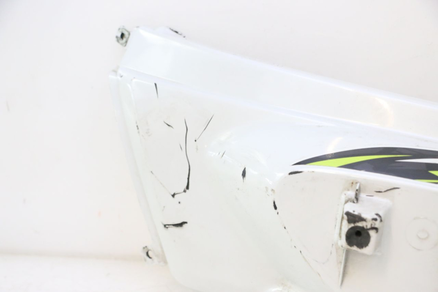 photo de REAR PANEL MBK STUNT NAKED 50 (2004 - 2018) - Technical close-up