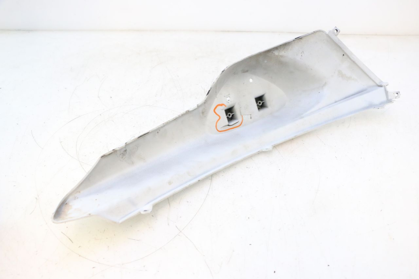 photo de REAR PANEL MBK STUNT NAKED 50 (2004 - 2018) - Technical close-up