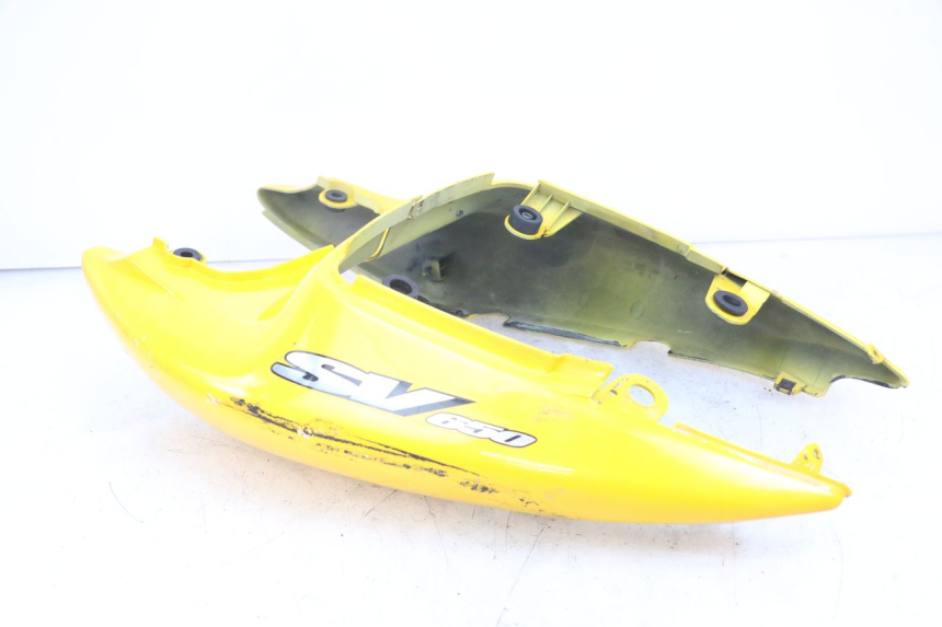 photo de REAR FAIRING SUZUKI SV N 650 (1999 - 2002) - Fixing points details