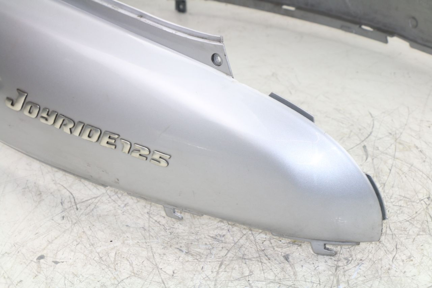 photo de REAR PANEL SYM JOYRIDE 125 (2002 - 2009) - High-resolution close-up