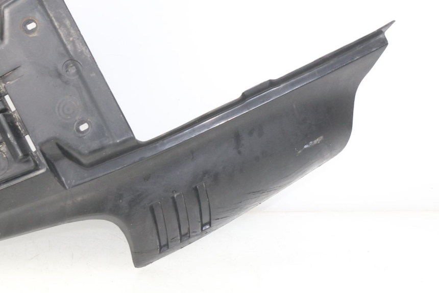 photo de REAR PANEL YAMAHA TW 125 (1998 - 2002) - Fixing points details