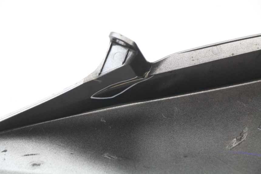 photo de REAR PANEL HONDA VFR F 1200 (2010 - 2015) - Zoom on usage condition