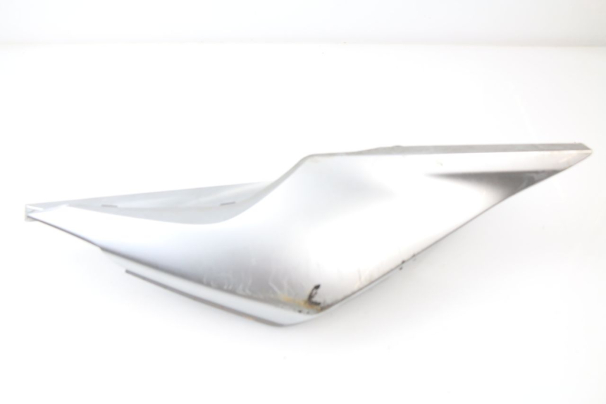 photo de REAR PANEL HONDA VFR F 1200 (2010 - 2015) - Technical close-up