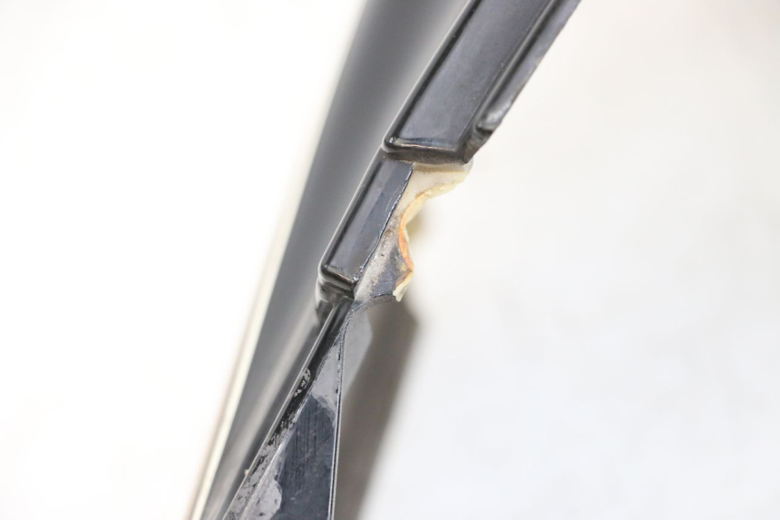 photo de REAR PANEL YAMAHA XJ F 900 (1983 - 1994) - Fixing points details