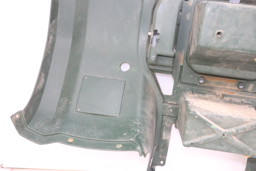 photo de REAR PANEL YAMAHA YFM BRUIN 350 (2003 - 2009) - Surface and material condition