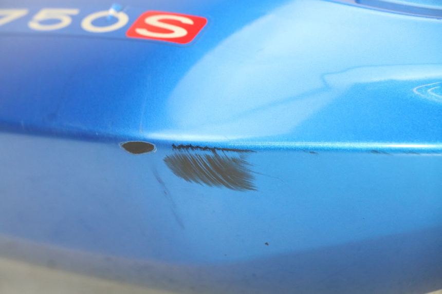 photo de REAR FAIRING KAWASAKI Z S 750 (2003 - 2006) - Zoom on usage condition