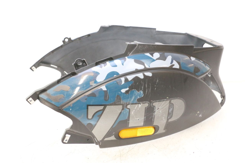 photo de REAR FAIRING PIAGGIO ZIP 2T 50 (2009 - 2019) - Alternative perspective