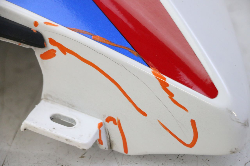 photo de RIGHT FUEL TANK PANEL BMW G310 R 310 (2016 - 2020) - Additional view of the item