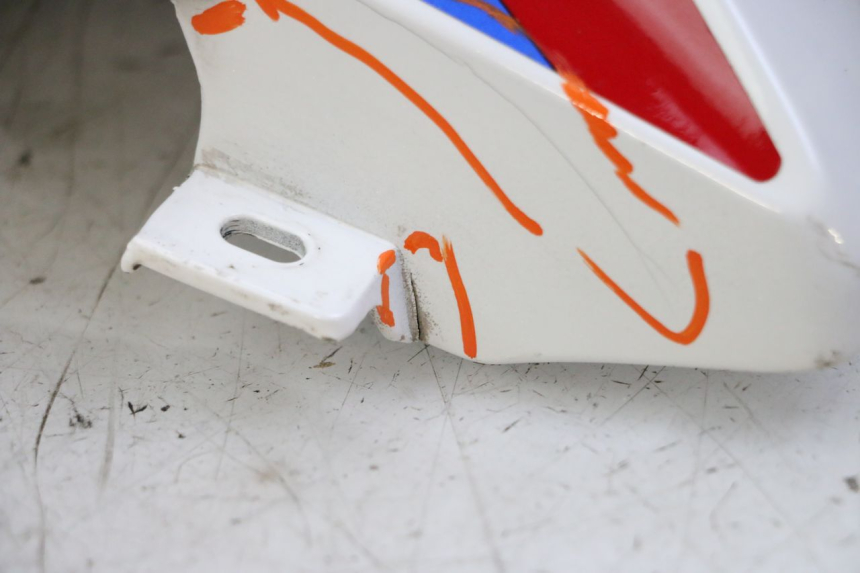 photo de RIGHT FUEL TANK PANEL BMW G310 R 310 (2016 - 2020) - Markings and original references