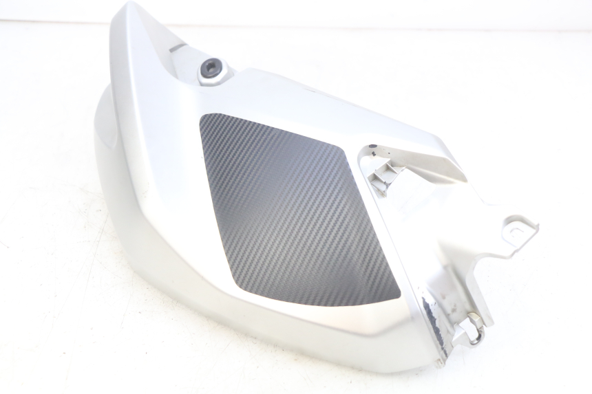 photo de RIGHT TANK FAIRING YAMAHA MT ABS 125 (2014 - 2018) - Product overview