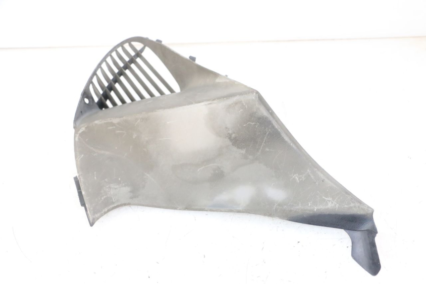 photo de RIGHT FUEL TANK PANEL HONDA NTV DEAUVILLE ABS 700 (2007 - 2016) - Technical close-up