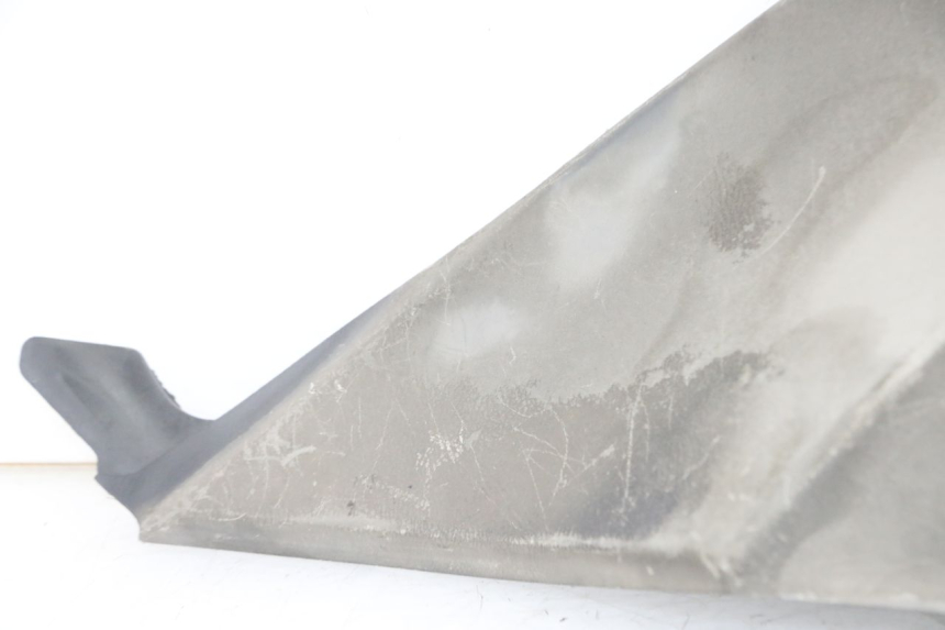 photo de RIGHT FUEL TANK PANEL HONDA NTV DEAUVILLE ABS 700 (2007 - 2016) - Markings and original references