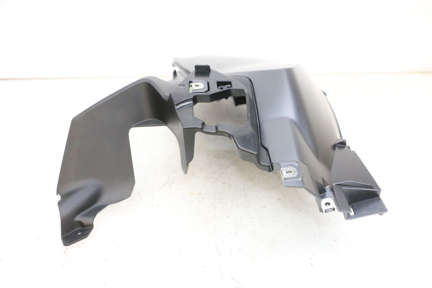 photo de RIGHT FUEL TANK PANEL BMW R GS 1250 (2021 - 2024) - High-resolution close-up