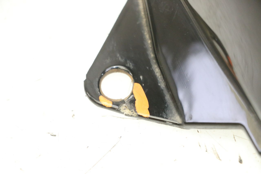 photo de FUEL TANK PANEL STAHO FH 50 (2018 - 2019) - Surface and material condition