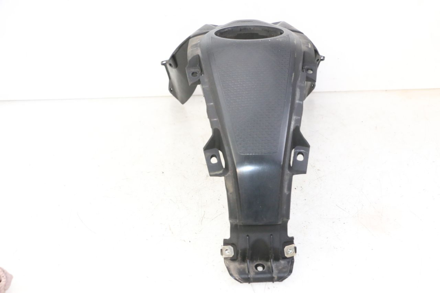 photo de FUEL TANK PANEL BMW G310 R 310 (2016 - 2020) - Fixing points details