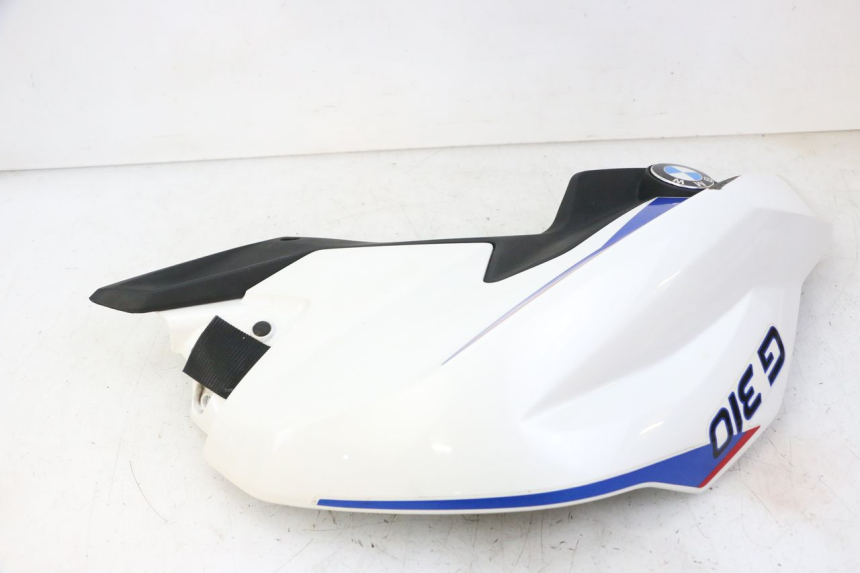 photo de LEFT FUEL TANK PANEL BMW G310 R 310 (2016 - 2020) - Markings and original references