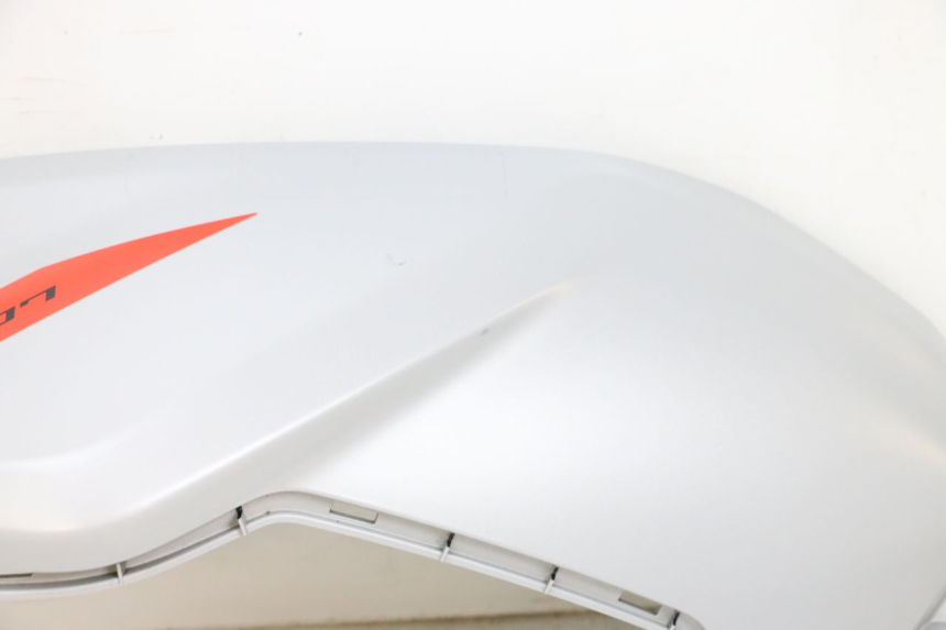 photo de LEFT FUEL TANK PANEL YAMAHA MT-07 MT07 ABS 700 (2018 - 2020) - Component zoom