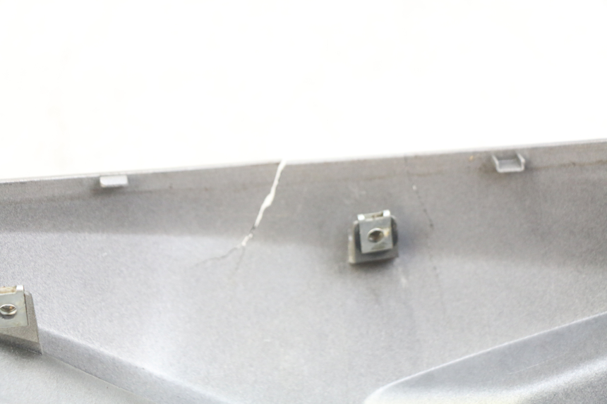 photo de LEFT TANK FAIRING YAMAHA MT ABS 125 (2014 - 2018) - Product overview