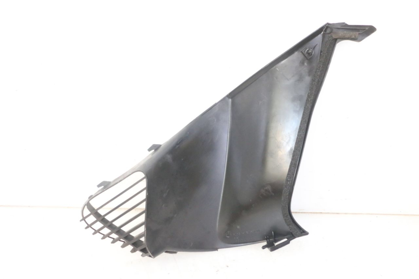 photo de LEFT FUEL TANK PANEL HONDA NTV DEAUVILLE ABS 700 (2007 - 2016) - Technical close-up