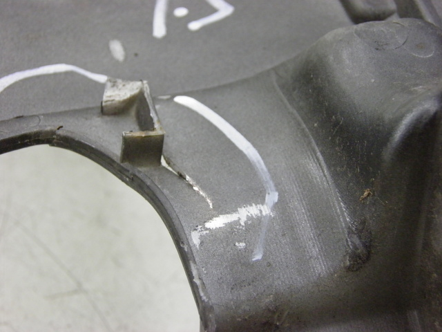 photo de FUEL TANK PANEL HONDA FES PANTHEON 125 (2003 - 2007) - Alternative perspective