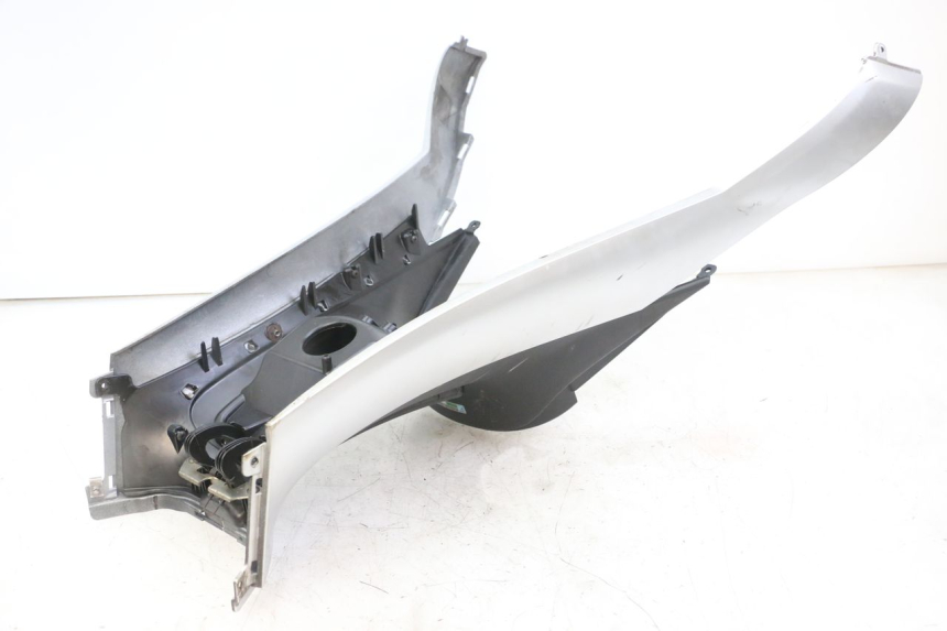 photo de FUEL TANK PANEL PIAGGIO MP3 LT 300 (2010 - 2016) - Checked used part