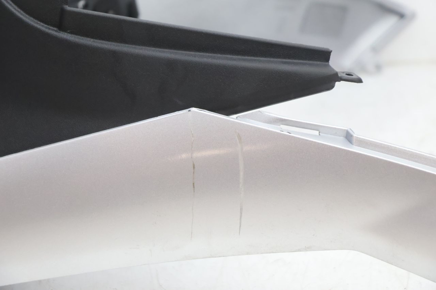 photo de FUEL TANK PANEL PIAGGIO MP3 LT 300 (2010 - 2016) - Product overview
