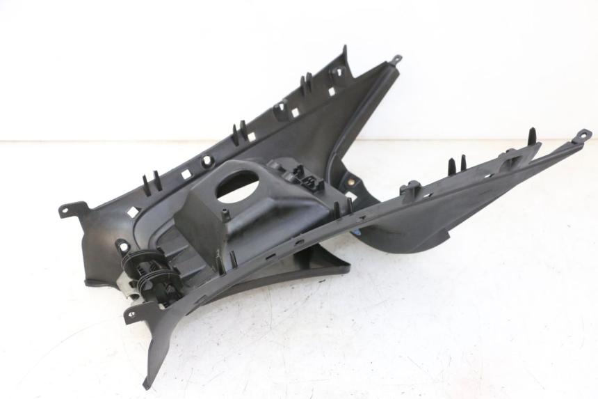 photo de FUEL TANK PANEL PIAGGIO MP3 125 (2006 - 2014) - Component detail