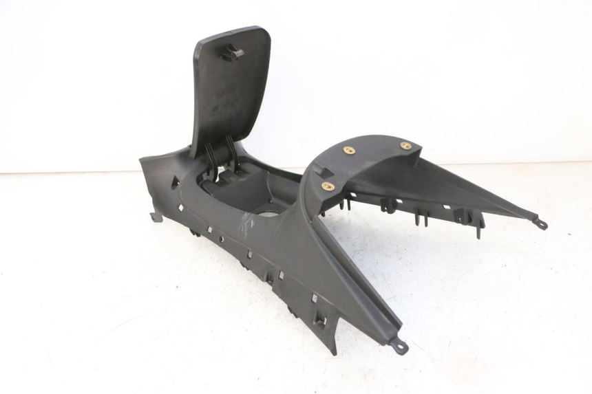 photo de FUEL TANK PANEL PIAGGIO MP3 125 (2006 - 2014) - Surface and material condition