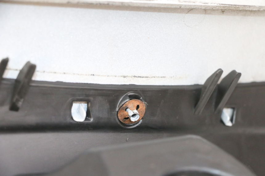 photo de FAIRING TANK PIAGGIO MP3 RL 250 (2006 - 2010) - Component detail